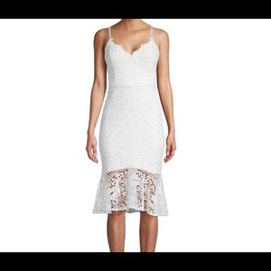 Guess sleeveless lace trumpet dress